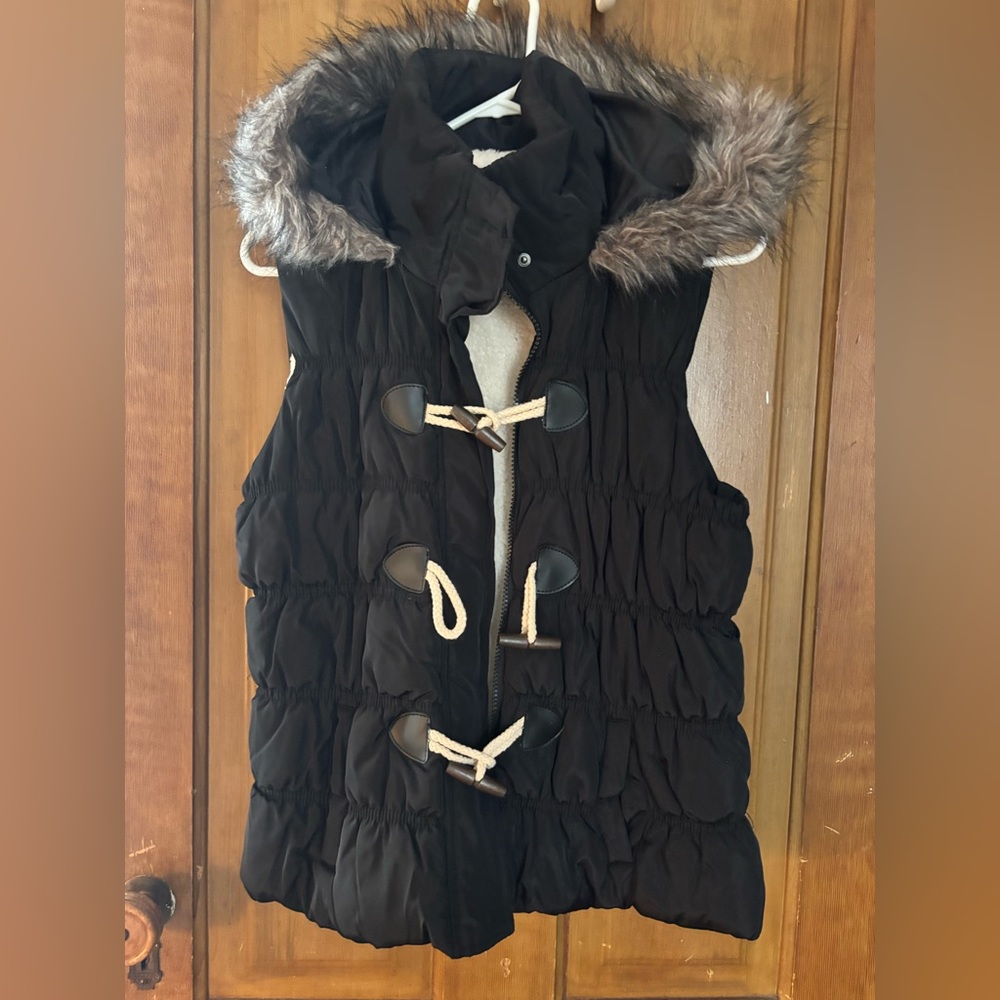 Ci Sono Black Vest with Cream Lining